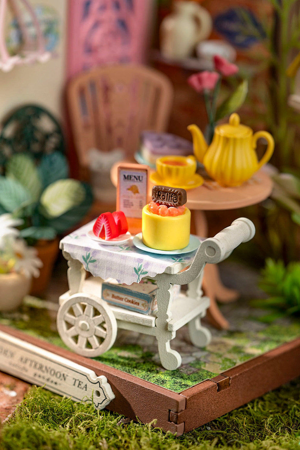 DIY Miniature House Kit: Fancy Tea Yard