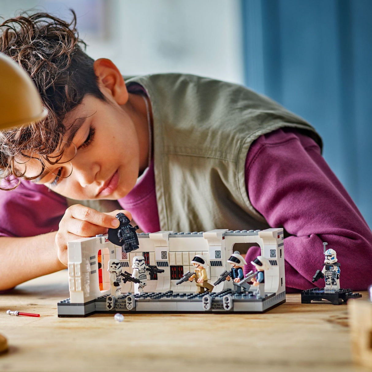 LEGO® Star Wars™: Boarding the Tantive IV™