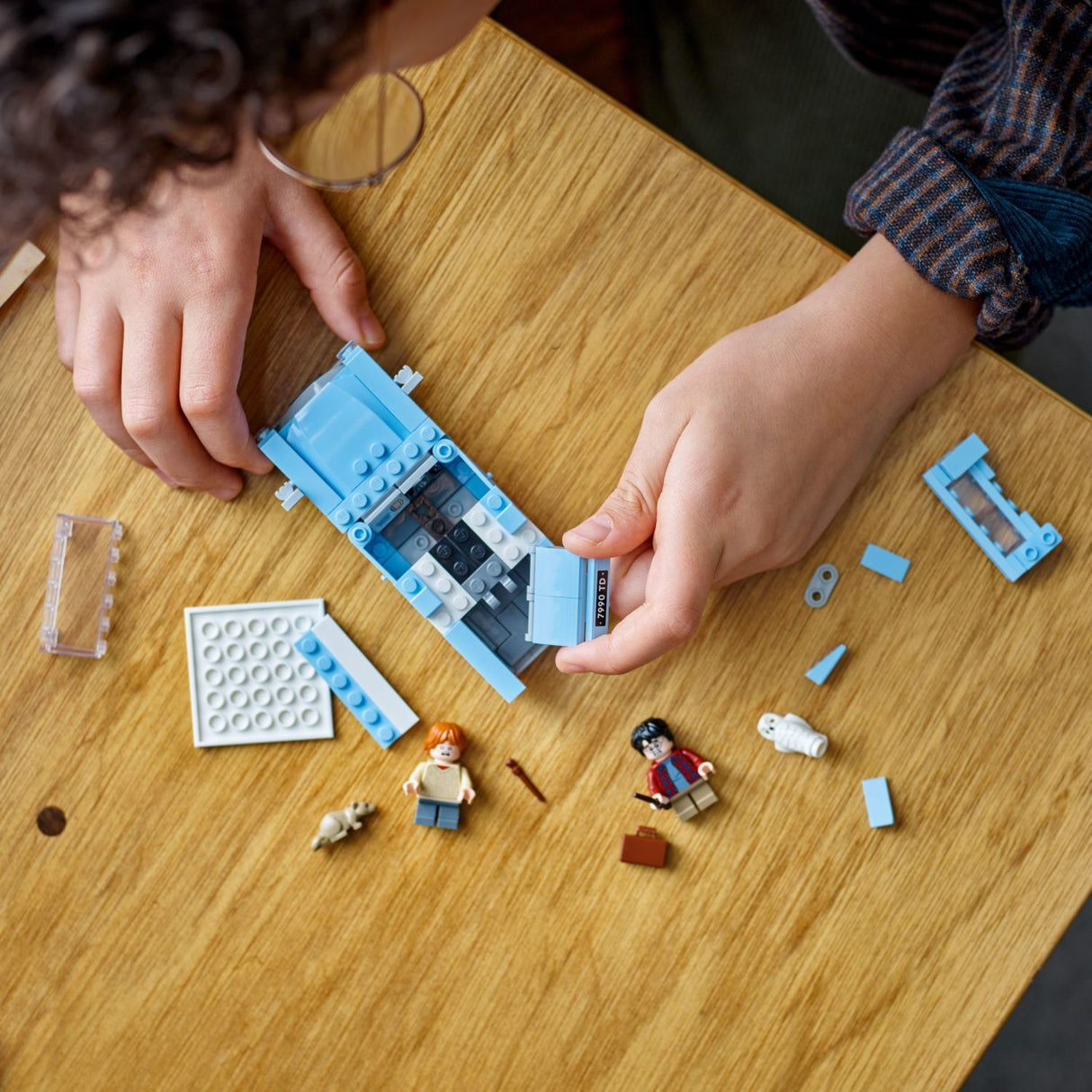 LEGO® Harry Potter™: Flying Ford Anglia™