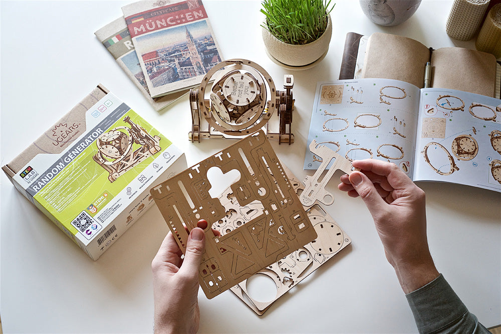 UGears STEM LAB Random Generator Model Kit