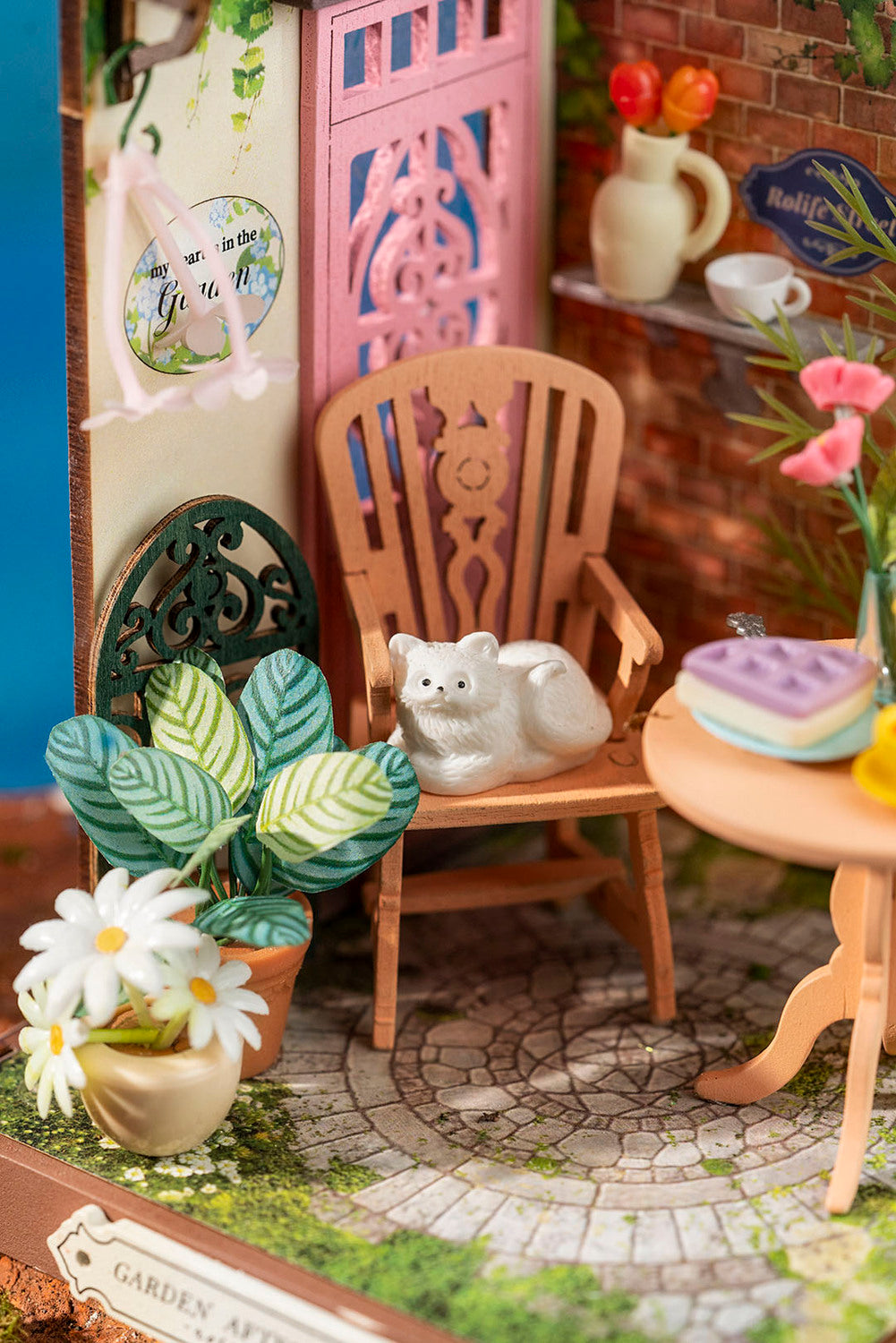 DIY Miniature House Kit: Fancy Tea Yard