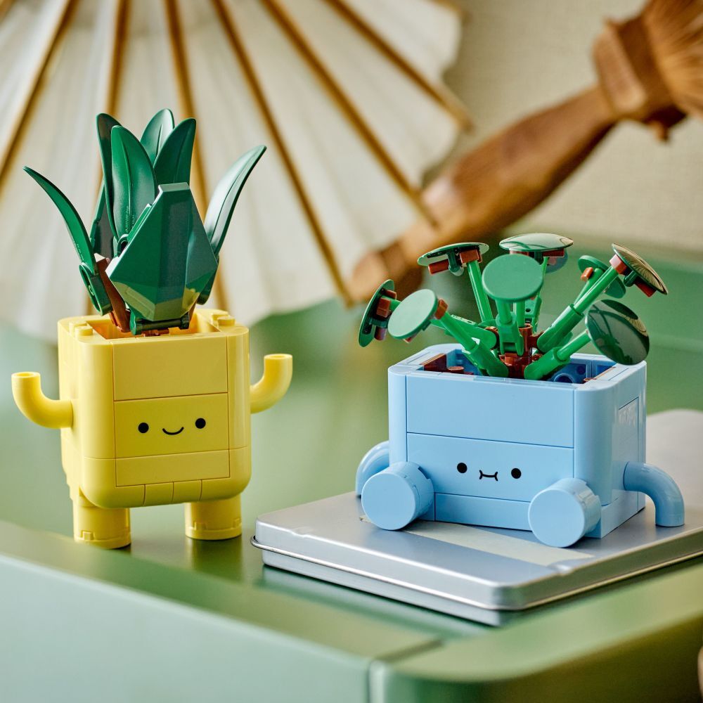 LEGO Botanicals: Happy Plants