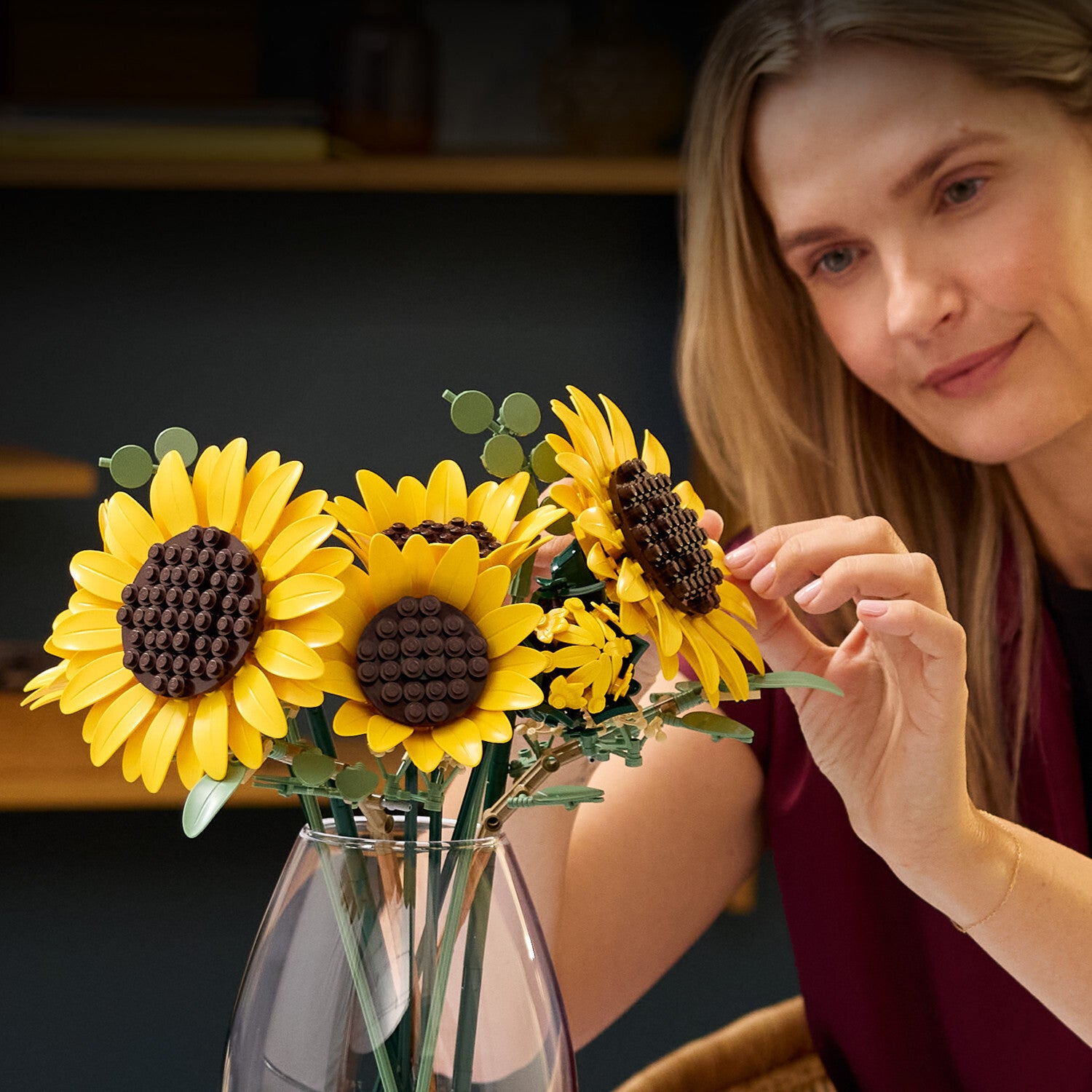 LEGO Botanicals: Sunflower Bouquet – Dancing Bear Toys