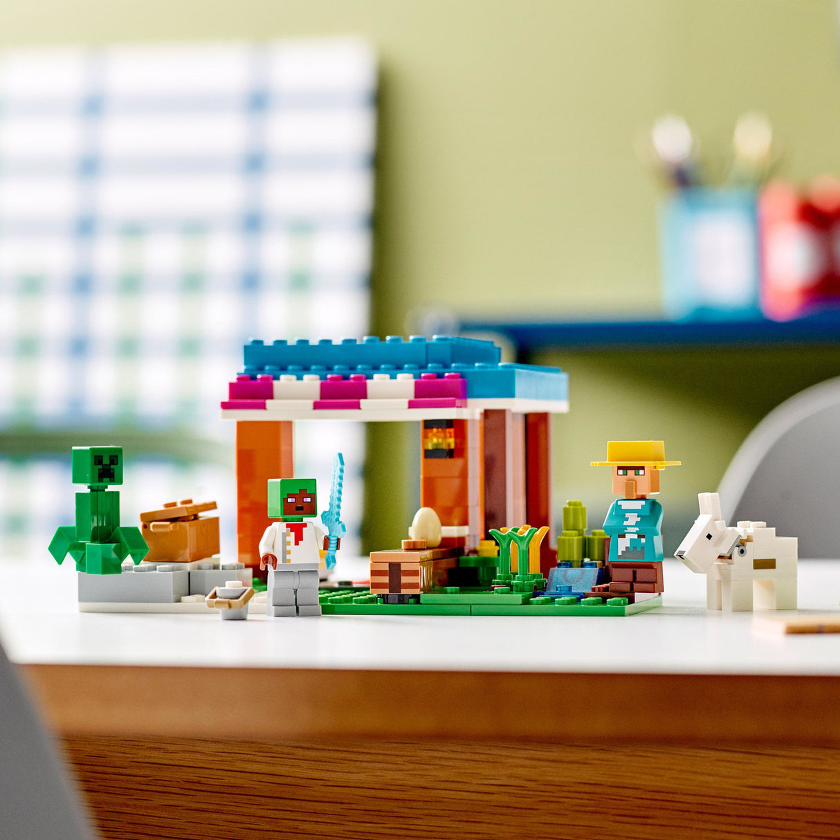 LEGO Minecraft The Bakery Set with Figures