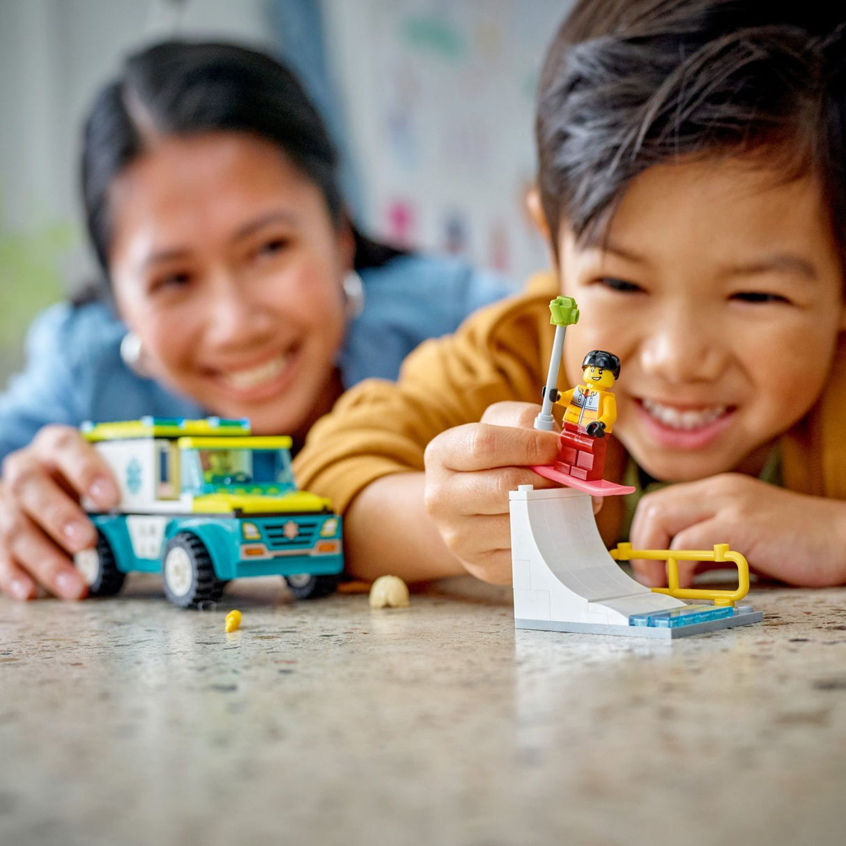 LEGO City Great Vehicles: Emergency Ambulance and Snowboarder