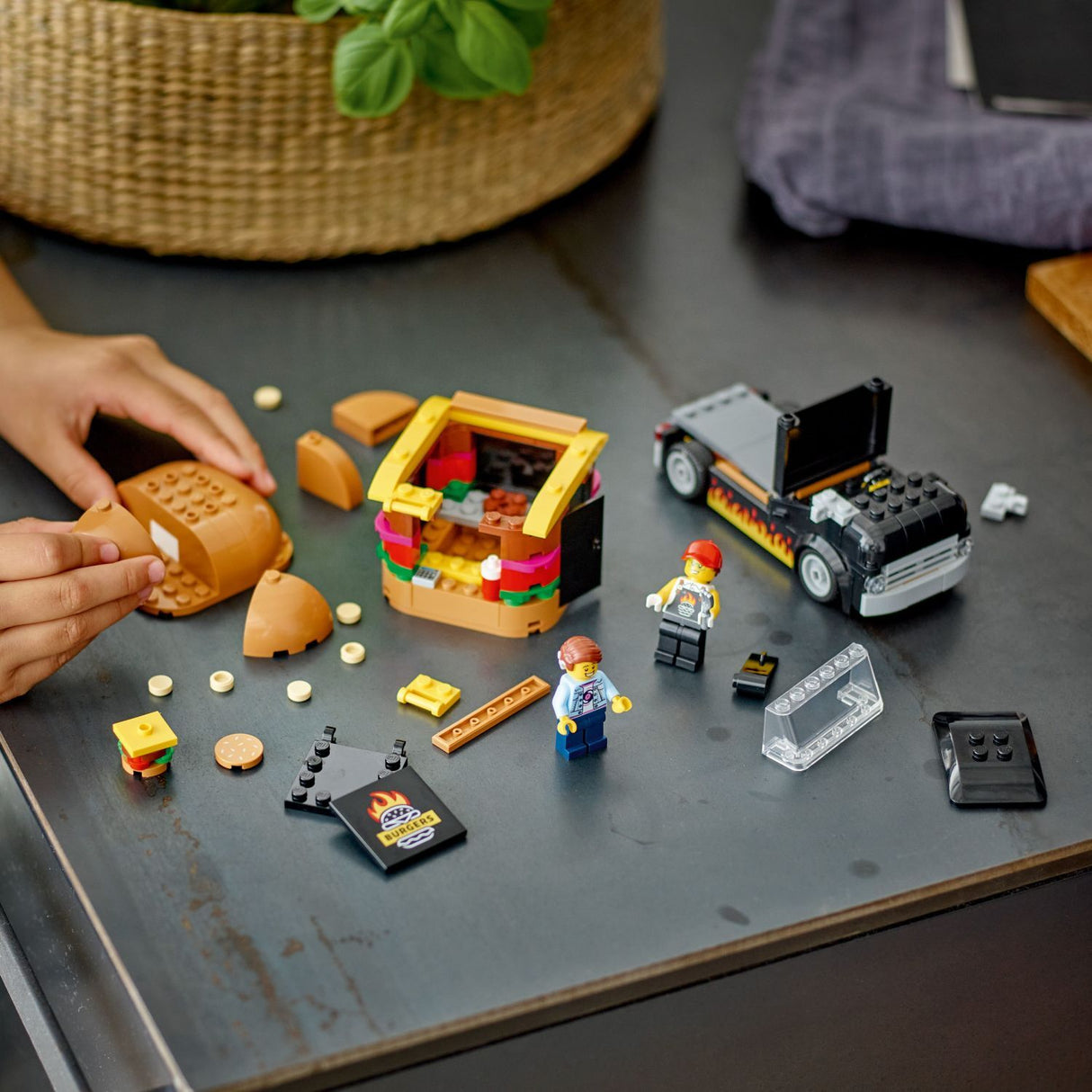 LEGO® City Great Vehicles: Burger Truck