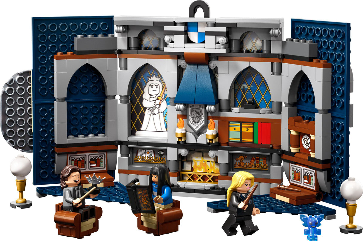 LEGO® Harry Potter Ravenclaw House Banner set