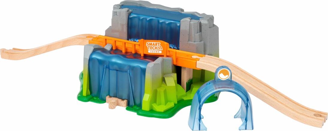 BRIO Smart Tech Sound Waterfall Tunnel 33978