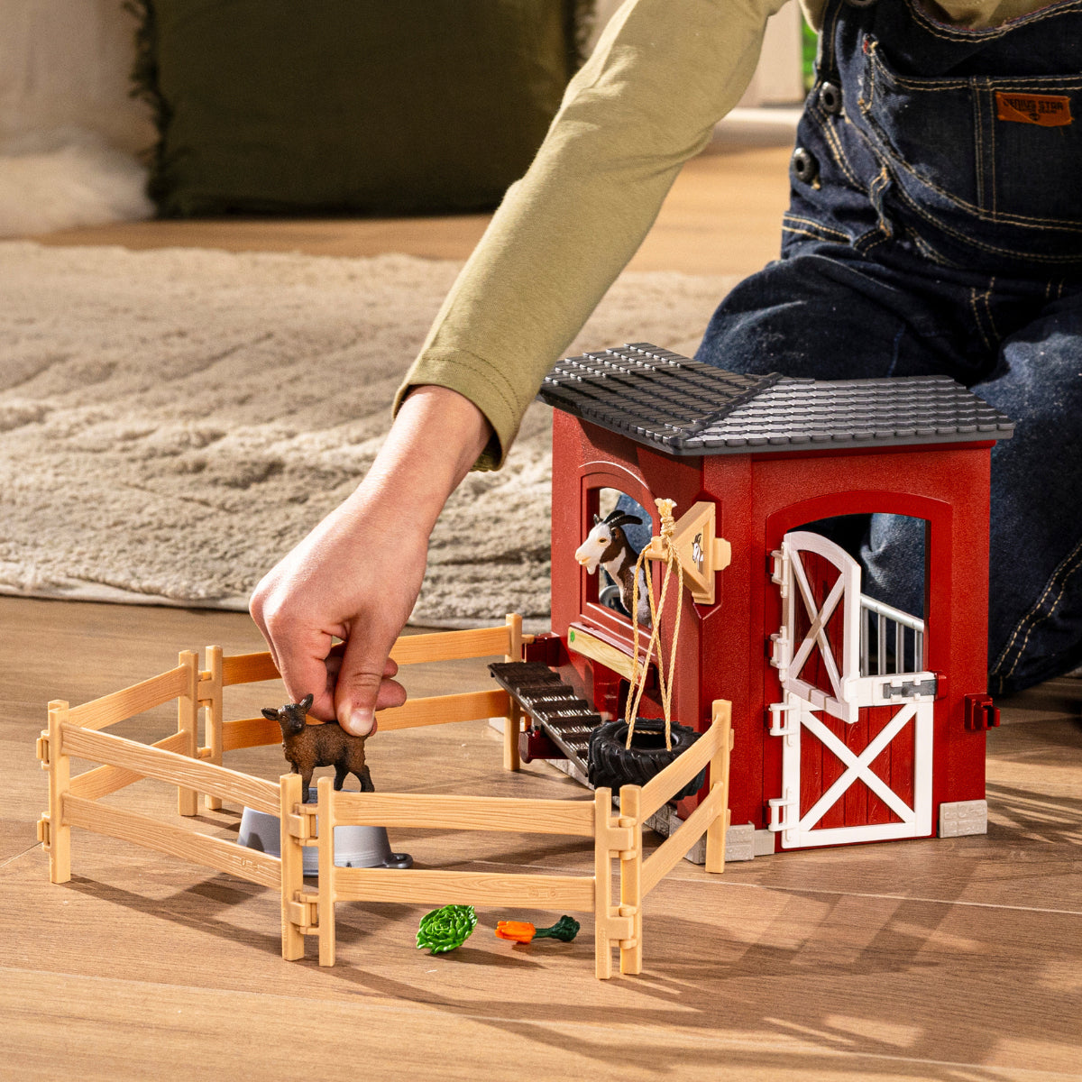 schleich FARM WORLD Goat stable