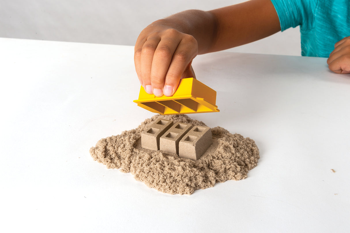 Kinetic Sand, Dig & Demolish Playset with 1lb and Toy Truck, Play Sand Sensory Toys for Kids Ages 3 and up