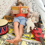 A Funny Day at the Zoo - Language Adventure Book (English)